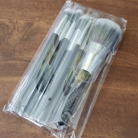 BNWT Moda Studio 8pc pro glam set - Picture 4 of 8